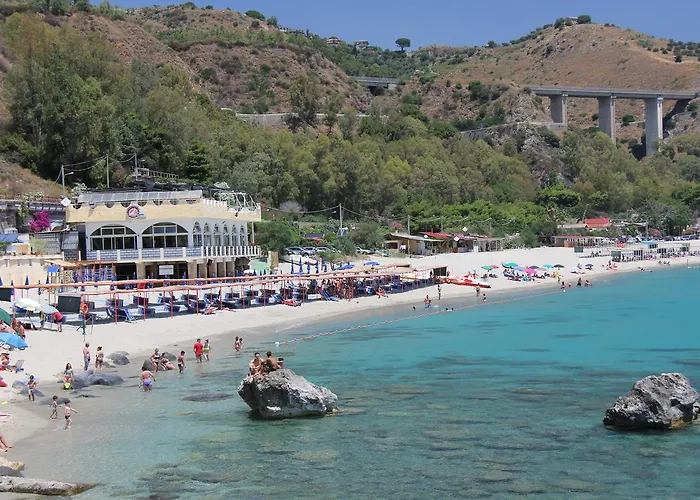 Aparthotel La Cabana Stalettì